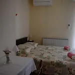Marko בית הארחה