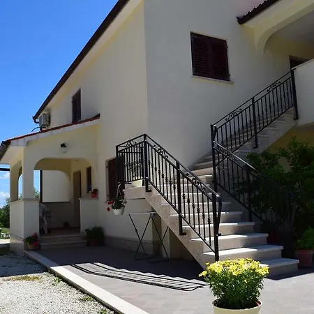 Gostinjska kuća Marko 3*